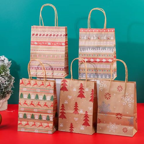 21x15x8cm Christmas Paper Gift Bags Mixed Design